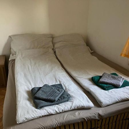 Belvarosi Minilakas 2 Fore 佩奇 外观 照片